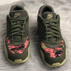 nike air max 90 digi camo olive